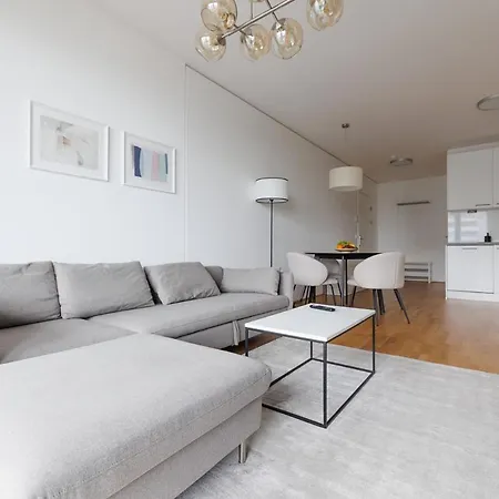 Lovely Apartment In Marina Tower - 10Min To City Center Viena Exterior foto
