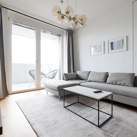 Lovely Apartment In Marina Tower - 10Min To City Center Viena Exterior foto